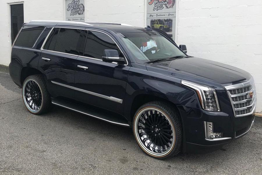  Cadillac Escalade Black on Forgiato Wheels (Autonomo-L) 2019 года  (фото 1 из 1)